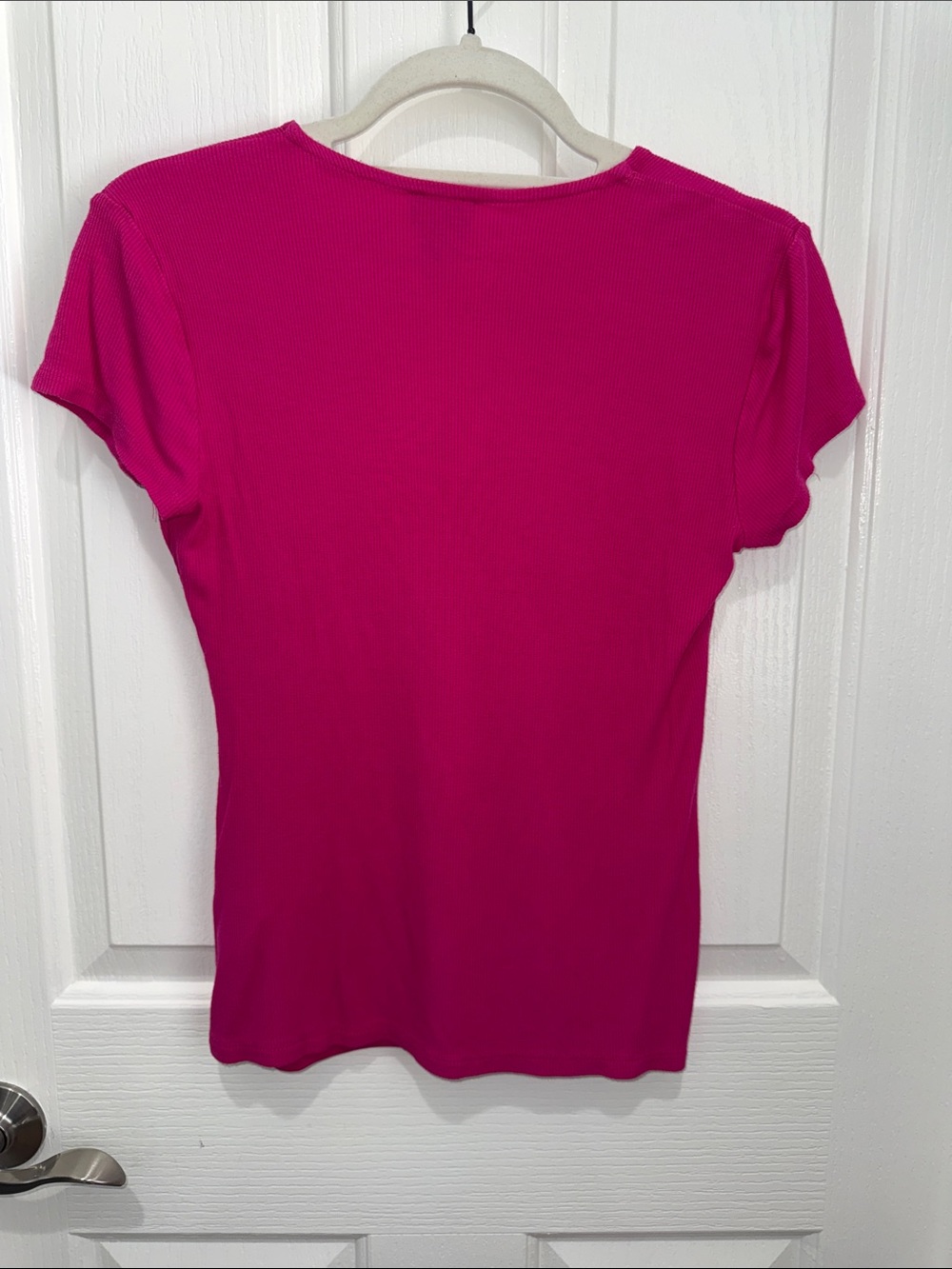 INC International Concepts Bright Pink V-Neck Short Sleeve Tee - Size Small - Picture 4 of 7